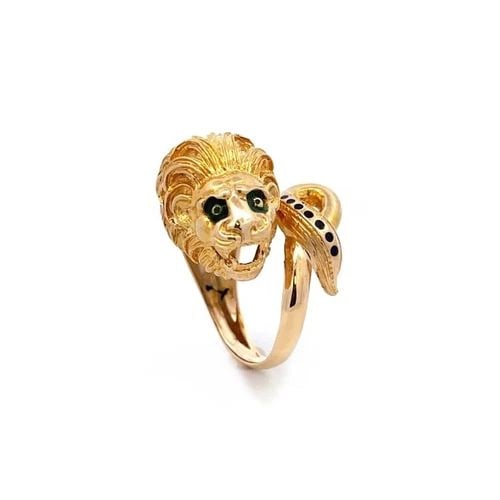 ENAMEL LION RING 18K YELLOW GOLD BYPASS HEAD & TAIL SIZE 5.5: ENAMEL LION RING 18K YELLOW GOLD BYPASS HEAD & TAIL SIZE 5.5 This large head lion ring is crafted from 18k yellow gold with a polished finish featuring a thick flowing mane on the lion's head in fur t