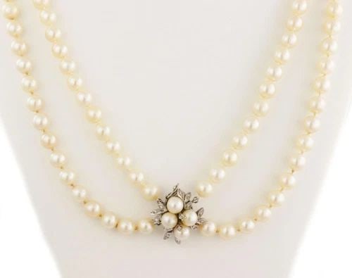 VINTAGE DIAMOND PEARL 14K WHITE GOLD DOUBLE STRAND NECKLACE LIQUIDATION!: VINTAGE DIAMOND PEARL 14K WHITE GOLD DOUBLE STRAND NECKLACE ! Vintage Diamond Pearl 14k White Gold Double Strand Necklace ! Description This lovely vintage necklace features a double strand creamy cul