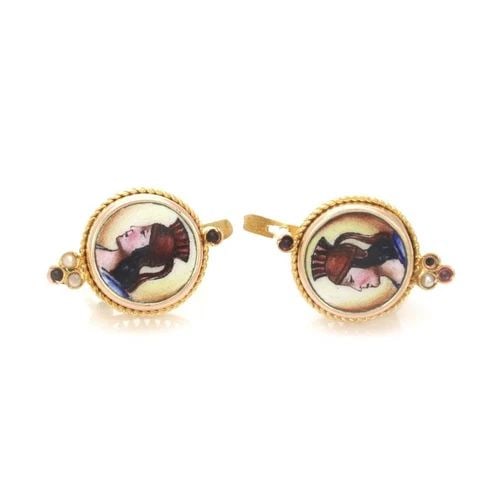 VINTAGE 12K GOLD PAINTED PORTRAIT & GEMS ROUND DANGLE EARRINGS LIQUIDATION: VINTAGE 12K GOLD PAINTED PORTRAIT & GEMS ROUND DANGLE EARRINGS Vintage 12k Gold Painted Portrait & Gems Round Dangle Earrings Description These lovely vintage earrings are crafted from 12k yellow gold