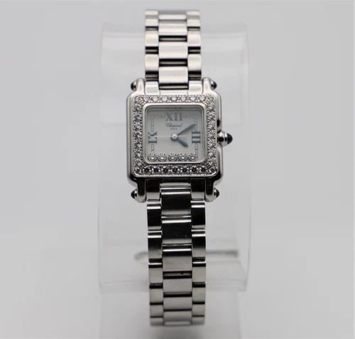 WOMAN'S CHOPARD HAPPY SPORT DIAMOND BEZEL WATCH STAINLESS STEEL 8892 23MM CASE: WOMAN'S CHOPARD HAPPY SPORT DIAMOND BEZEL WATCH STAINLESS STEEL 8892 23MM CASE Woman's Chopard Happy Sport Diamond Bezel Watch Stainless Steel 8892 You are bidding on a Woman's Chopard Happy Sport Dia