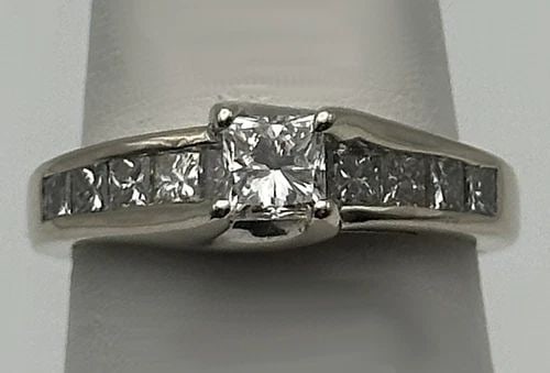 14K WHITE GOLD ENGAGEMENT RING, 1.25CTS OF DIAMONDS ( SIZE: 7 ) 5.7G (1 of 1)