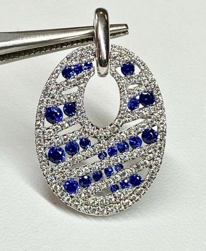 14K WHITE GOLD PENDANT, 1CTW SAPPHIRE & 1CTW DIAMONDS ALL NATURAL (4.6 GRAMS): 14K WHITE GOLD PENDANT WITH SAPPHIRE AND DIAMONDS 14k White Gold Pendant with Sapphire and Diamonds You are bidding on a pre-owned 14k White Gold Pendant with Sapphire and Diamonds. The pendant has mi