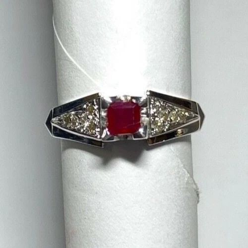 18K WHITE GOLD RING, 0.42CT RUBY, 0.15CTS OF DIAMONDS ( SIZE: 7.25 ) 5.5G (1 of 1)