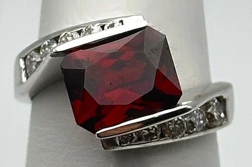 14K WHITE GOLD RING WITH 9.4MM GARNET AND 0.50CTS DIAMONDS (SIZE 6.75) 6.2 GRAMS (1 of 1)