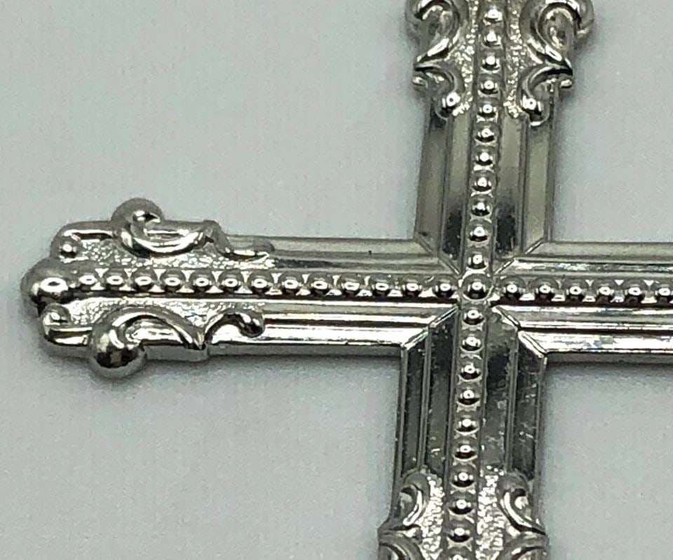 900 PLATINUM CROSS PENDANT, FANCY PATTERN ( 7.2 GRAMS ) (1 of 2)