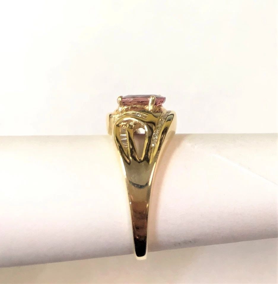 14K GOLD RING WITH PINK TOURMALINE AND 0.20CTW DIAMONDS (SIZE 7.25) 4.4 GRAM (1 of 1)