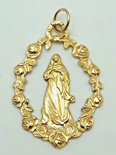 14K YELLOW GOLD GUADALUPE PENDANT ( 5.6 GRAMS ): 14k Gold Guadalupe Pendant Condition: Used, has been cleaned Material: 14k Yellow Gold Pendant Size: 46mm x 28mm Total Weight: 5.6 grams Loop Info: fits up to a 6mm thick necklace