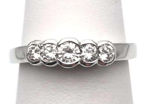 14K WHITE GOLD RING WITH 5 NATURAL DIAMONDS 0.50CTW (SIZE 7) 3.5 GRAM (1 of 1)