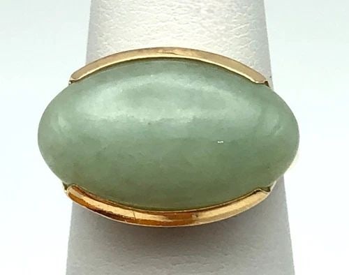 14K YELLOW GOLD RING WITH 19X12MM OVAL CABOCHON JADE ( SIZE: 6 ) 6.2 GRAM (1 of 1)