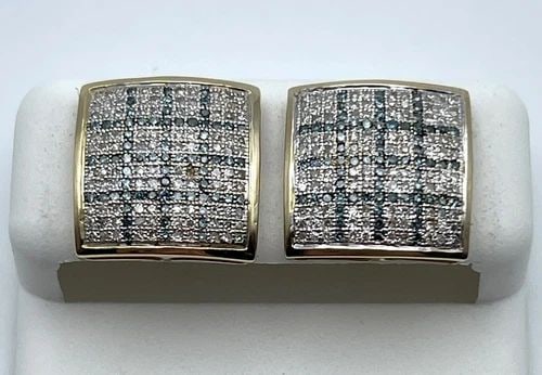 14K GOLD SQUARE SCREW BACK EARRINGS WITH 1CTW WHITE/BLUE DIAMONDS 3.5G: 14K YELLOW GOLD SQUARE SCREW BACK EARRINGS WITH 1CT OF WHITE AND BLUE DIAMONDS 14k Yellow Gold Square Screw Back Earrings with 1ct of White and Blue Diamonds You are bidding on a 14k Yellow Gold Squar