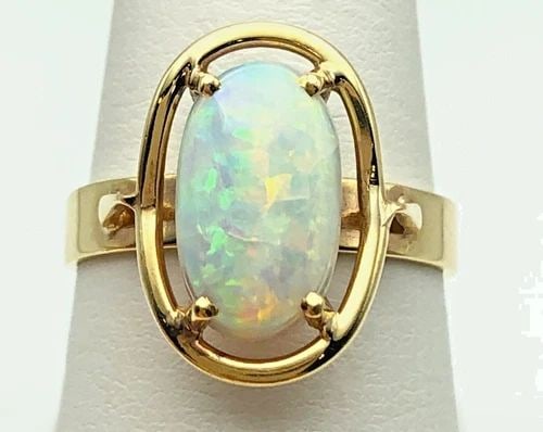 9KT YELLOW GOLD RING WITH 12X8MM OVAL NATURAL OPAL (SIZE 8.25) 3.9 GRAMS (1 of 1)