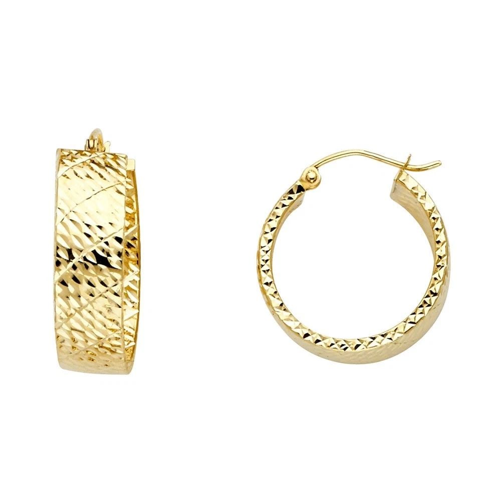 NEW 14K YELLOW GOLD HOLLOW WIDE FULL DC HOOP EARRINGS: NEW 14K YELLOW GOLD HOLLOW WIDE FULL DC HOOP EARRINGS HOLLOW WIDE FULL DC HOOP EARRINGS NEW 14K YELLOW GOLD HEIGHT - 20 mm WIDTH - 20 mm Apx WEIGHT - 2.9 g
