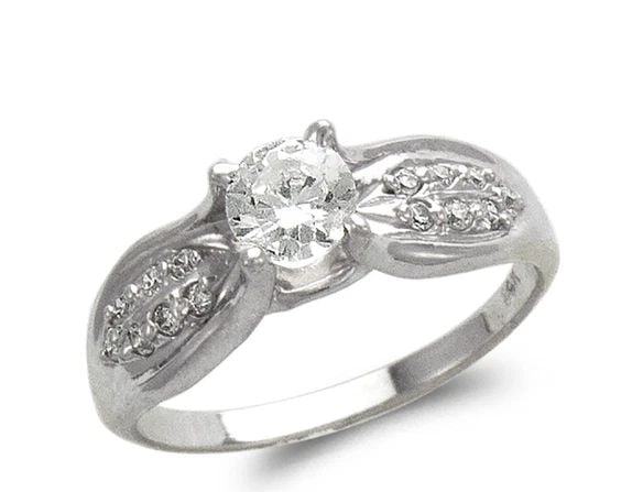 NEW 14K WHITE GOLD LADIES FASHION WHITE SOLITAIRE RING: NEW 14K WHITE GOLD LADIES FASHION WHITE SOLITAIRE RING LADIES FASHION WHITE SOLITAIRE RING NEW 14K WHITE GOLD Apx. WIDTH: 5mm Apx. WEIGHT: 3.4g