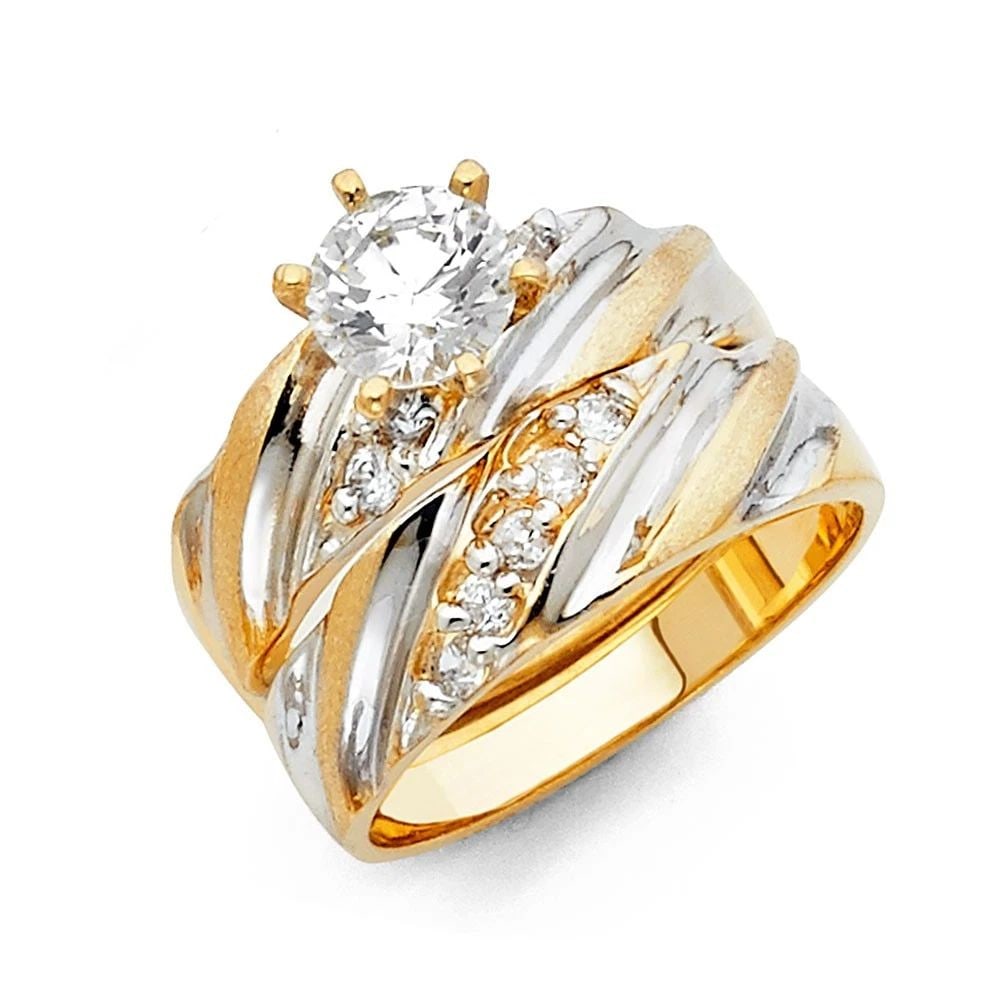 NEW 14K TWO TONE GOLD LADIES WEDDING BAND - SIZE 7: NEW 14K TWO TONE GOLD LADIES WEDDING BAND LADIES WEDDING BAND NEW 14K TWO TONE GOLD WIDTH : 6 mm WEIGHT : 3.4g