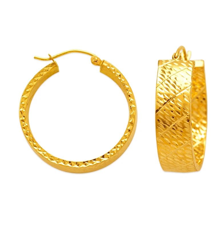 NEW 14K YELLOW GOLD 1.5X8MM SQUARE TUBE HOOP EARRINGS: NEW 14K YELLOW GOLD 1.5X8MM SQUARE TUBE HOOP EARRINGS 1.5X8MM SQUARE TUBE HOOP EARRINGS NEW 14K YELLOW GOLD Width: Approx. 1.5x8mm Apx WEIGHT: 2.7g