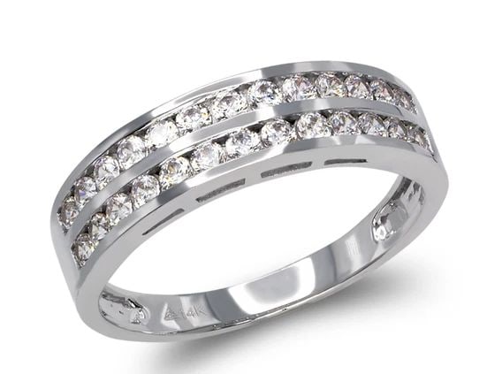 NEW 14K WHITE GOLD LADIES FANCY WHITE BAND RING: NEW 14K WHITE GOLD LADIES FANCY WHITE BAND RING LADIES FANCY WHITE BAND RING NEW 14K WHITE GOLD Apx. WIDTH: 5mm Apx. WEIGHT: 2.6g