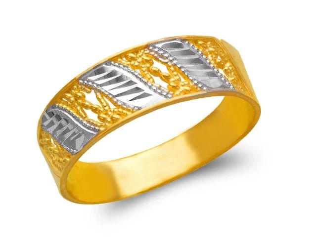NEW 14K TWO TONE GOLD LADIES FILIGREE RING: NEW 14K TWO TONE GOLD LADIES FILIGREE RINGLADIES FILIGREE RINGNEW 14KTWO TONE GOLDApx. WIDTH: 7mmApx. WEIGHT: 2.5g