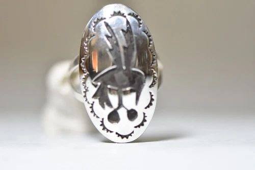 ROAD RUNNER RING BIRD HOPI TRIBAL LONG STERLING SILVER WOMEN GIRLS: ROAD RUNNER RING BIRD HOPI TRIBAL LONG STERLING SILVER WOMEN GIRLS Road runner ring Hopi Bird tribal long sterling silver women girls Size 7.50 Between a size 7.50 and a size 7.75 weight 5.9g Widest p