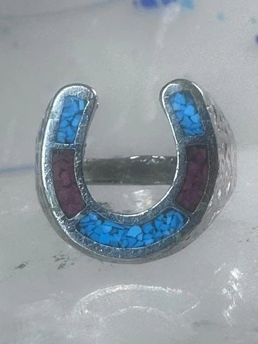 VINTAGE HORSESHOE RING TURQUOISE CORAL SOUTHWEST SIZE 8 GOOD LUCK BAND STERLING: VINTAGE HORSESHOE RING TURQUOISE CORAL SOUTHWEST SIZE 8 GOOD LUCK BAND STERLING Vintage horseshoe ring turquoise coral chips southwest size 8 Good Luck band sterling silver Size 8 Between a size 8 and