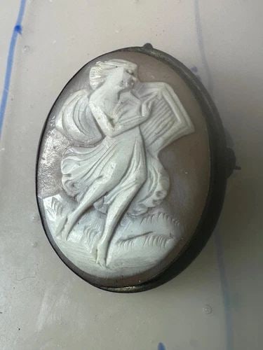 ANTIQUE CAMEO ON SHELL DANCING LADY W HARP PENDANT AND PIN: ANTIQUE CAMEO ON SHELL DANCING LADY W HARP PENDANT AND PIN Antique Cameo on Shell Dancing Lady w Harp pendant and Pin Length 1 1/4" Width. 1"