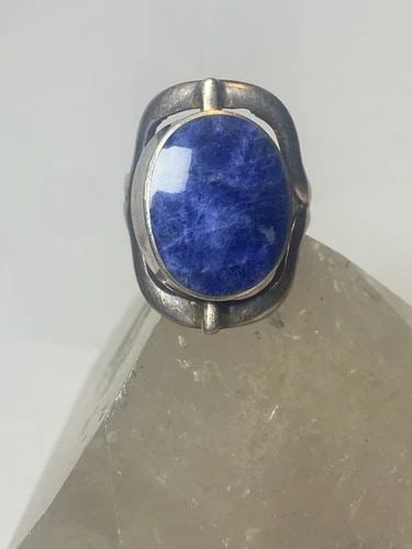 BLUE LAPIS RING SIZE 6.75 SPINY OYSTER REVERSIBLE SOUTHWEST BAND STERLING SILVER: BLUE LAPIS RING SIZE 6.75 SPINY OYSTER REVERSIBLE SOUTHWEST BAND STERLING SILVER Blue Lapis ring spiny oyster reversible southwest band sterling silver women girls Size 6.75 Between a size 6.75 and a 
