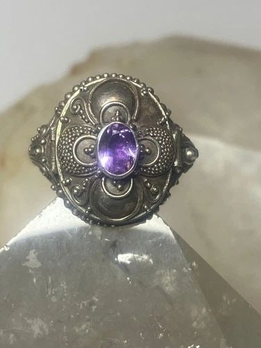 POISON RING SIZE 7.50 BOHO PURPLE STERLING SILVER WOMEN: POISON RING SIZE 7.50 BOHO PURPLE STERLING SILVER WOMEN Poison ring boho purple sterling silver women Size 7.50 Weight 8.1g Length 7/8" Width 3/4" Thinnest part 3/16"