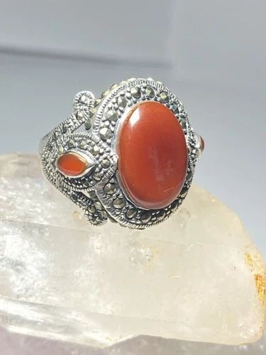 RED STONE RING SIZE 8.25 ART DECO MARCASITES COCKTAIL STERLING SILVER: RED STONE RING SIZE 8.25 ART DECO MARCASITES COCKTAIL STERLING SILVER Red stone ring Art Deco marcasites cocktail sterling silver Size 8.25 Weight 12.2g Widest part of ring 15/16" Thinnest part of rin