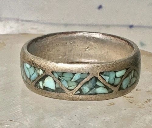 ZUNI RING TURQUOISE WEDDING BAND SIZE 11.25 STERLING SILVER WOMEN MEN: ZUNI RING TURQUOISE WEDDING BAND SIZE 11.25 STERLING SILVER WOMEN MEN Zuni ring turquoise wedding band size 11.25 sterling silver women men Size 11.25 Weight 6.8g Width 1/4"