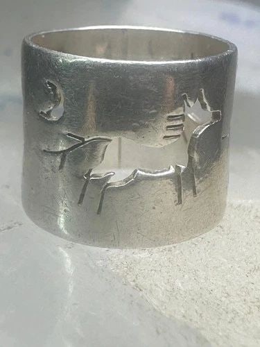 HORSE RING CELESTIAL MOON BAND COWGIRL PINKY SIZE 4.75 STERLING SILVER WOMEN GIR: HORSE RING CELESTIAL MOON BAND COWGIRL PINKY SIZE 4.75 STERLING SILVER WOMEN GIR Horse ring celestial moon cowgirl band pinky size 4.75 sterling silver women girls Size 4.75 Weight 5.2g Width 1/2"
