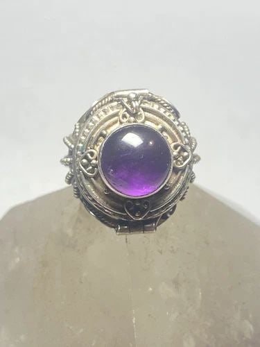 POISON RING BEADED AMETHYST PINKY STERLING SILVER WOMEN GIRL: POISON RING BEADED AMETHYST PINKY STERLING SILVER WOMEN GIRL Poison ring beaded pinky amethyst sterling silver women girl Size 4.50 Weight. 7.7g Length 7/8" Width. 3/8" Thinnest part of band 3/16"