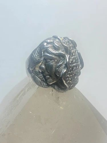 LADY FACE RING ART DECO MARCASITES FLORAL BAND STERLING SILVER WOMEN: LADY FACE RING ART DECO MARCASITES FLORAL BAND STERLING SILVER WOMEN Lady face ring Art Deco marcasites floral pinky band sterling silver women Size 5.50 Between a size 5.50 and a size 5.75 Weight 8.3