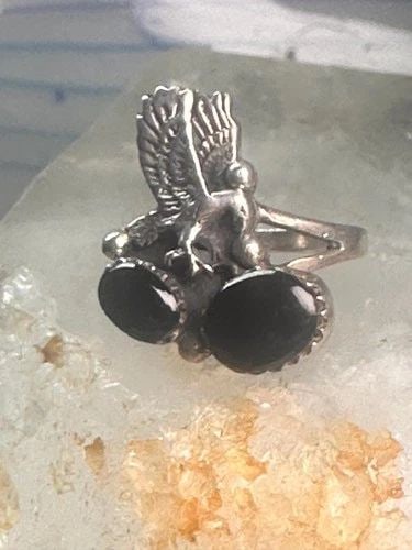 VINTAGE EAGLE SOUTHWEST ONYX RING ANIMAL BAND SIZE 5.5 STERLING SILVER WOMEN: VINTAGE EAGLE SOUTHWEST ONYX RING ANIMAL BAND SIZE 5.5 STERLING SILVER WOMEN Vintage eagle southwest onyx ring animal band size 5.5 sterling silver women Size 5.5 Weight 5.1g Length 7/8" Width 3/4" Th