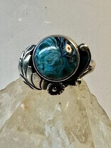 NAVAJO RING MYSTERY BLUE STONE SIZE 6 STERLING SILVER LEAVES OR FEATHERS WOMEN G (1 of 2)