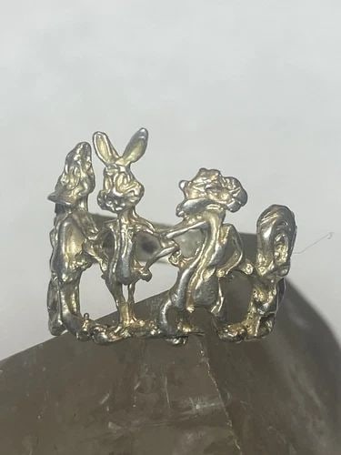 BUGS BUNNY RING SIZE 4.75 DONALD DUCK TWEERY BIRD BAND STERLING SILVER WOMEN: BUGS BUNNY RING SIZE 4.75 DONALD DUCK TWEERY BIRD BAND STERLING SILVER WOMEN Bugs bunny ring Donald Duck Tweery Bird band sterling silver women girls Size 4.75 Weight 3g Widest 3/4" Thinnest back of b