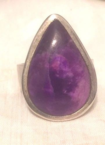 VINTAGE STERLING SILVER PURPLE SPINY OYSTER TEARDROP SOUTHWEST RING SIZE 7.7 10G: VINTAGE STERLING SILVER PURPLE SPINY OYSTER TEARDROP SOUTHWEST RING SIZE 7.7 10G Vintage Sterling Silver Purple Spiny Oyster Teardrop Ring Not totally Positive on Name of the Stone Size 7.75 Weight 10