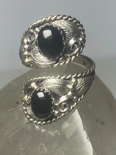 ONYX RING SOUTHWEST BYPASS FLORAL LEAVES WOMEN GIRLS P (1 of 2)