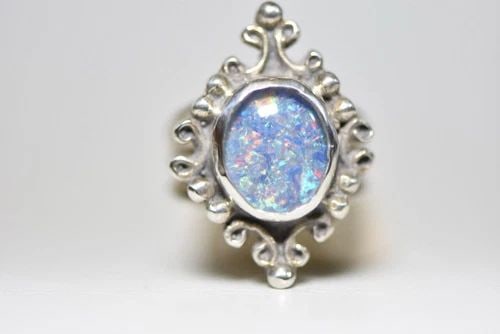 OPAL RING BOHO PINKY COCKTAIL STERLING SILVER GIRLS WOMEN SIZE 4.75: OPAL RING BOHO PINKY COCKTAIL STERLING SILVER GIRLS WOMEN SIZE 4.75 Opal ring Lab Boho pinky cocktail sterling silver girls women Size 4.75 Between a Size 4.75 and a Size 5 Weight 7.3g Widest part of 