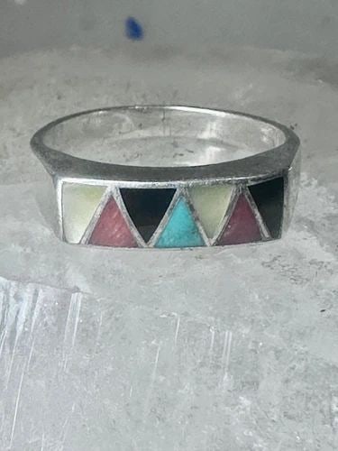 NAVAJO RING TURQUOISE ONYX CORAL MOP BAND SIZE 6.2 STERLING SILVER WOMEN: NAVAJO RING TURQUOISE ONYX CORAL MOP BAND SIZE 6.2 STERLING SILVER WOMEN Navajo ring turquoise onyx coral mop band size 6.2 sterling silver women Size 6.25 Weight 3.6g Width 3/16" Band in Back 1/8"