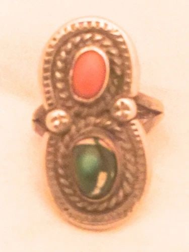 VINTAGE STERLING SILVER NATIVE AMERICAN NAVAJO TURQUOISE CORAL RING SIZE 6: VINTAGE STERLING SILVER NATIVE AMERICAN NAVAJO TURQUOISE CORAL RING SIZE 6 Vintage Sterling Silver Native American Navajo Turquoise Coral Ring Size 6 Free First Class shipping and postal insurance is 
