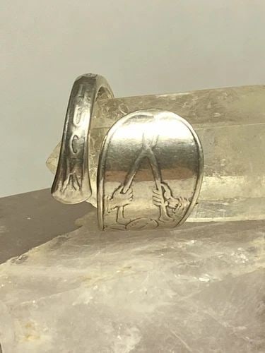 WISHBONE SPOON RING 4 LEAF CLOVER BAND GOOD LUCK STERLING SILVER WOMEN: WISHBONE SPOON RING 4 LEAF CLOVER BAND GOOD LUCK STERLING SILVER WOMEN wishbone spoon ring 4 leaf clover band good luck sterling silver women Size 6.75 adjustable Weight 5.2g Widest part of band 3/4" 