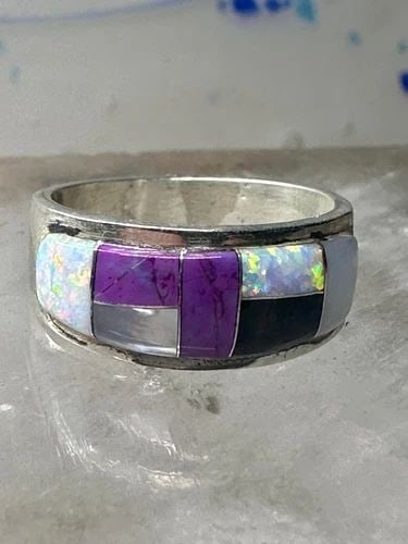 SOUTHWEST RING MOTHER OF PEARL ONYX LAB OPAL PINKY SIZE 4.75 STERLING SILVER WOM: SOUTHWEST RING MOTHER OF PEARL ONYX LAB OPAL PINKY SIZE 4.75 STERLING SILVER WOM Southwest ring Mother of pearl Onyx Lab Opal pinky size 4.75 sterling silver women girls Signed FM Size 4.75 Weight 3.2