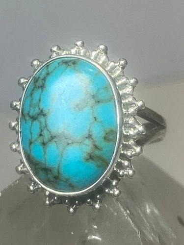 TURQUOISE RING SOUTHWEST STERLING SILVER WOMEN GIRLS: TURQUOISE RING SOUTHWEST STERLING SILVER WOMEN GIRLS Turquoise ring southwest sterling silver women girls Size 6 Weight 8.2g Length. 7/8" Width 5/8" Band Width 1/8"