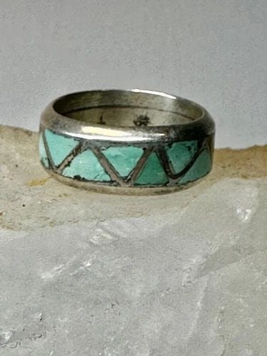 ZUNI RING TURQUOISE WEDDING BAND SIZE 6 STERLING SILVER WOMEN MEN: ZUNI RING TURQUOISE WEDDING BAND SIZE 6 STERLING SILVER WOMEN MEN Zuni ring Turquoise wedding band size 6 sterling silver women men Size 6 Weight 5.2g Width 1/4"