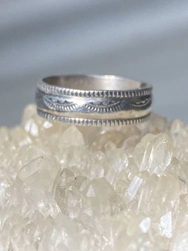 SUN RAYS RING SIZE 7.25 NAVAJO WEDDING BAND SOUTHWEST EYE STERLING SILVER WOMEN (1 of 2)