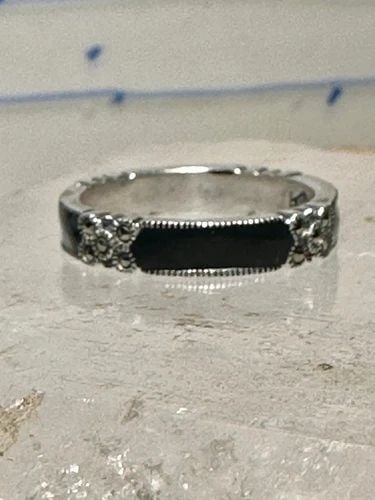 JUDITH JACK RING WEDDING BLACK ENAMEL BAND MARCASITE STACKER SIZE 7.7 STERLING S: JUDITH JACK RING WEDDING BLACK ENAMEL BAND MARCASITE STACKER SIZE 7.7 STERLING S Judith Jack ring Wedding black enamel band marcasites stacker size 7.75 sterling silver women Size 7.75 Between a size 