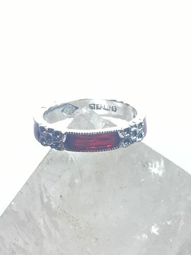 JUDITH JACK RING SIZE 6 ART DECO STYLE BAND STACKER MARCASITE RED STERLING SILVE: JUDITH JACK RING SIZE 6 ART DECO STYLE BAND STACKER MARCASITE RED STERLING SILVE Judith Jack ring Art Deco style band stacker marcasite red sterling silver women girls Size 6 Weight 3.2g Band Width 5/
