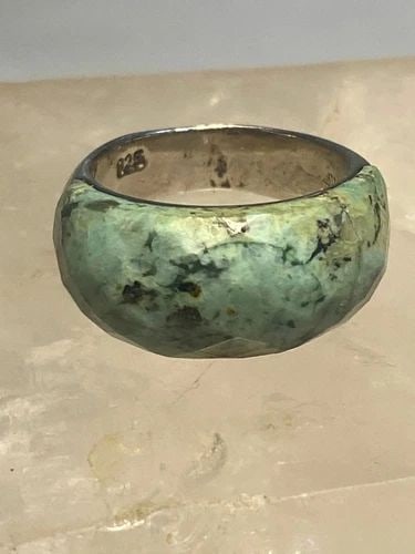 GREEN QUARTZ? RING FACETED BAND STERLING SILVER WOMEN GIRLS (1 of 2)