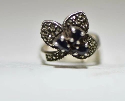 DEEP RED RING VINTAGE FLOWER CRYSTAL COCKTAIL STERLING SILVER WOMEN SIZE 6 (1 of 2)