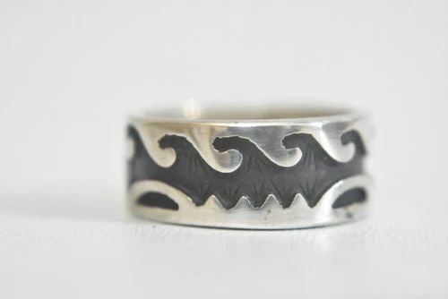 WAVES RING SURFER THUMB BAND STERLING SILVER WOMEN MEN SIZE 7.75 (1 of 2)