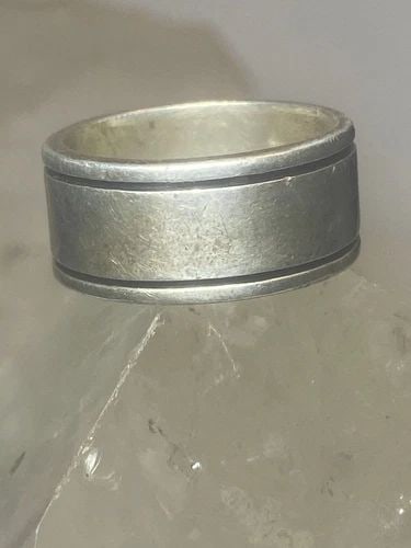 PLAIN WIDE RING WEDDING BAND STERLING SILVER MEN WOMEN: PLAIN WIDE RING WEDDING BAND STERLING SILVER MEN WOMEN Plain ring wedding band Sterling Silver men women Size 8.25 Weight 10.5g Band Width 3/8"